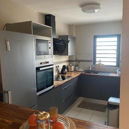 Appartement Le Suffren à Saint Pierre Extérieur photo